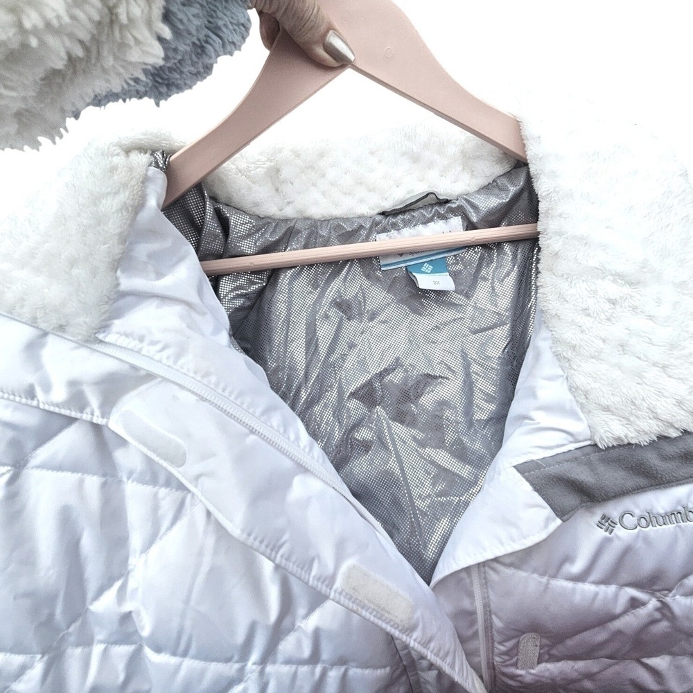 Columbia Lay D Down Jacket Plus Size 2X White Omni-Heat Puffer Ski Coat Faux Fur - Picture 4 of 11